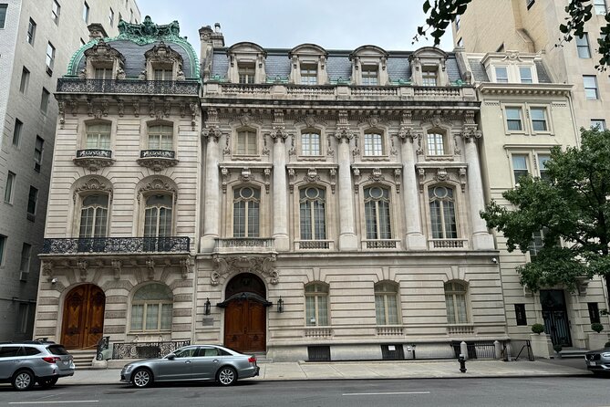 New York Upper East Side Art and Architecture Tour - The Metropolitan Museum of Art from Fifth Avenue