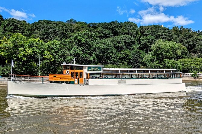 New York Urban Wildlife Sunset Boat Tour - What the naturalist guide adds