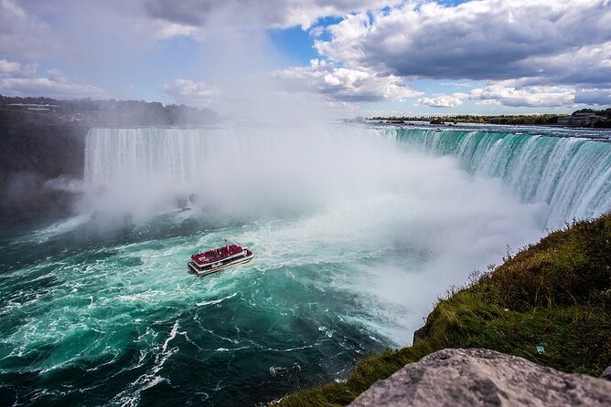 Niagara Falls 1 Day Tour from NYC with Maid of the Mist Boat Ride - Lunch, shopping, and your short free period
