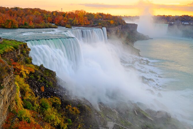 Niagara Falls Express Tour from NYC – US & Canada in One Day - Why flying from New York makes this possible