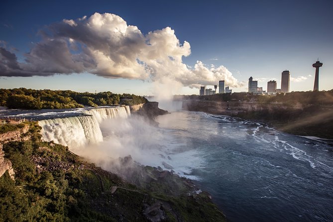 Niagara Falls, Toronto and 1000 Islands, 3 Day Tour from NYC - A fast route from Manhattan to Niagara Falls