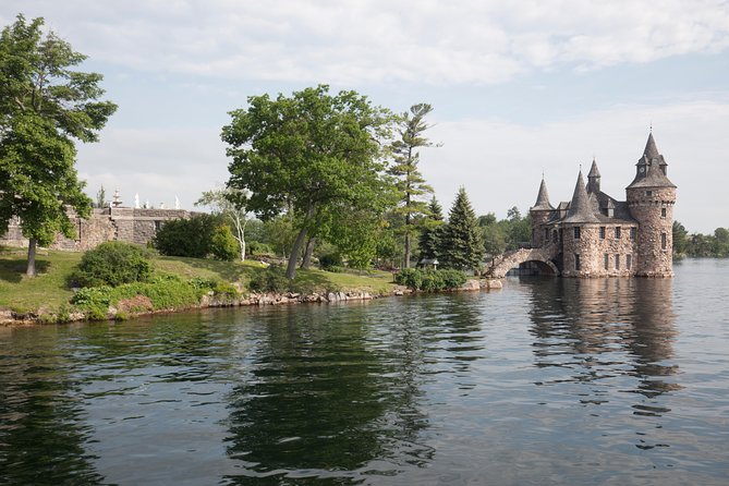 Niagara Falls, Toronto and 1000 Islands, 3 Day Tour from NYC - Niagara after dark and the first hotel night