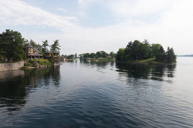 Niagara Falls, Toronto and 1000 Islands, 3 Day Tour from NYC - Horseshoe Falls and Niagara-on-the-Lake