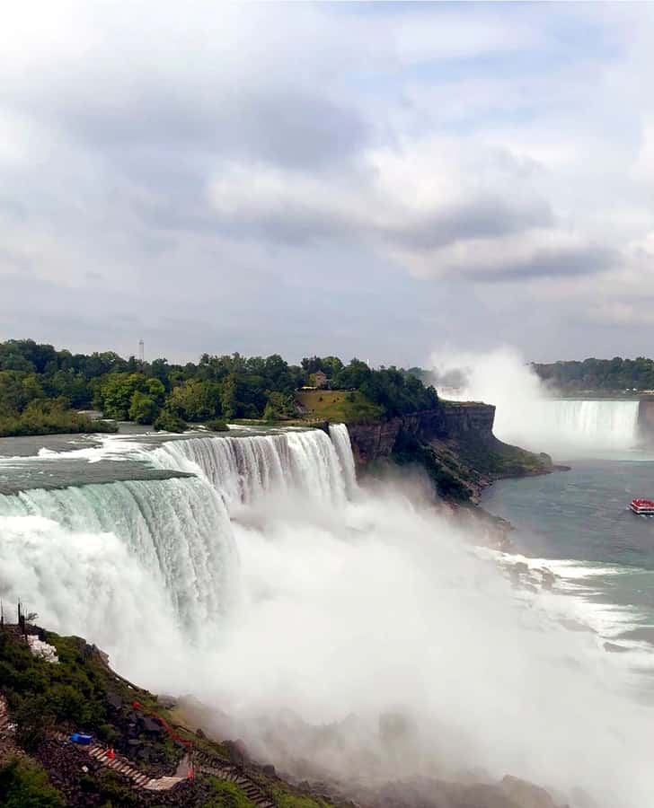 Niagara Falls Tour from New York City - Bridal Veil Fall and the close-up views