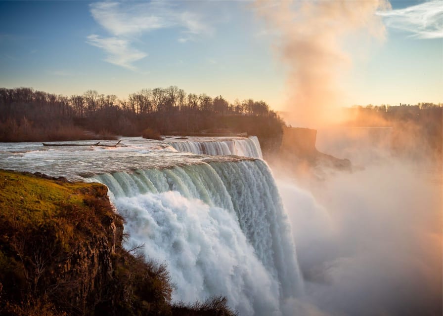 Niagara Falls Tour from New York City - Horseshoe Falls, the dramatic centerpiece