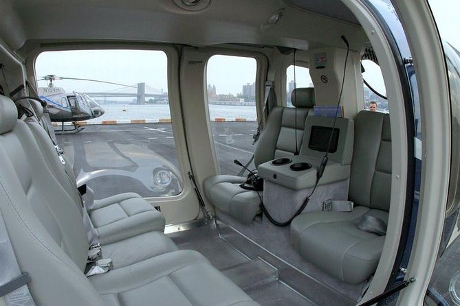 NY Helicopter Tour: Manhattan Highlights (Heliport fees Incl.) - The Harbor View: Statue of Liberty and Ellis Island