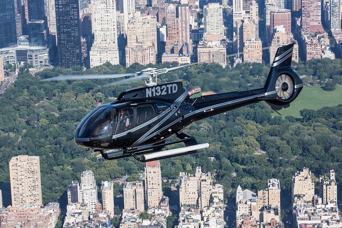 NY Helicopter Tour: Ultimate NYC Sightseeing (Heliport fees Incl) - Statue of Liberty, Ellis Island, and the harbor