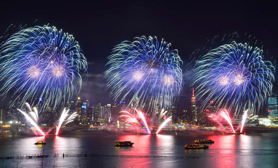 NYC: 4th of July Fireworks Party Cruise with Buffet & Drinks - Is $269 a good value?
