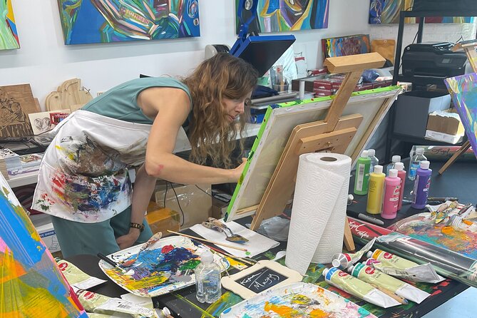 NYC: Abstract Painting with Palette Knives – Small Group - What This Bronx Painting Class Really Offers