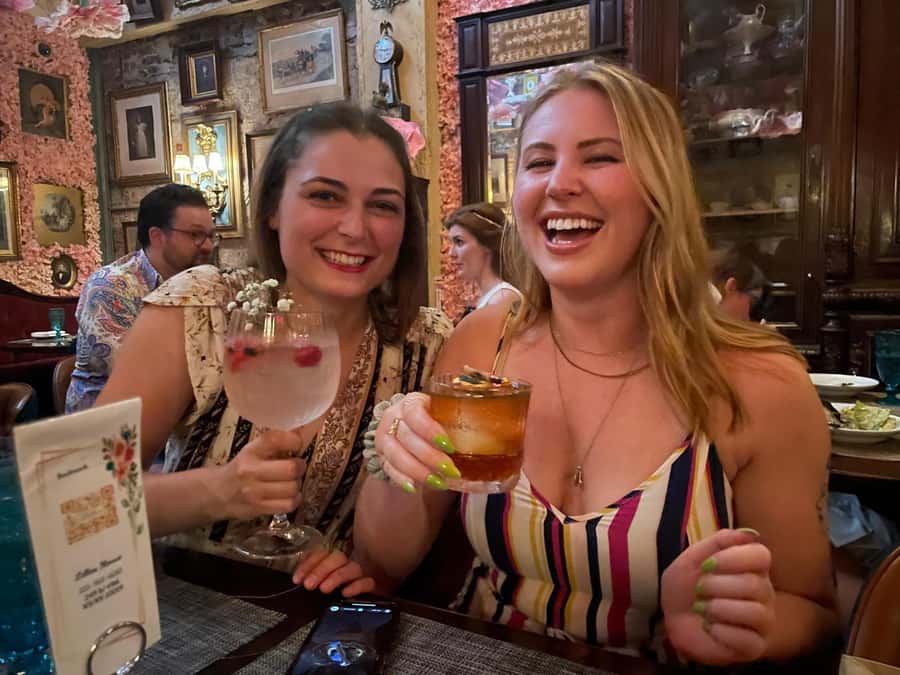 NYC: Bar, Lounge and Rooftop Nightlife Tour - The rooftop stop and what to expect from it