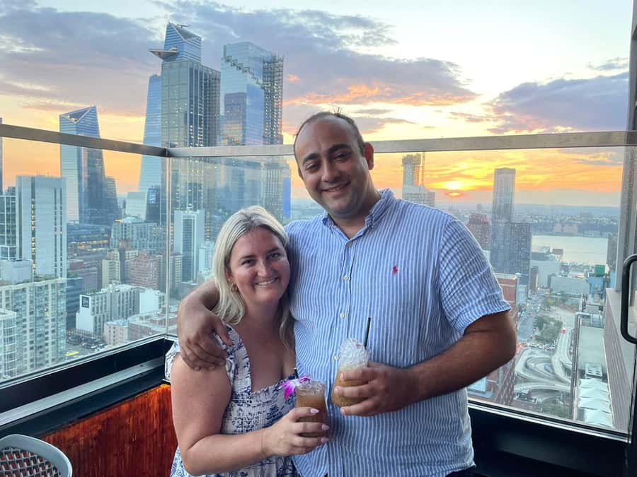 NYC: Bar, Lounge and Rooftop Nightlife Tour - Clothing, identification, and walking requirements