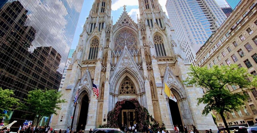 NYC; Best of Midtown Manhattan - The Must-See NYC - Rockefeller Center is a practical finish