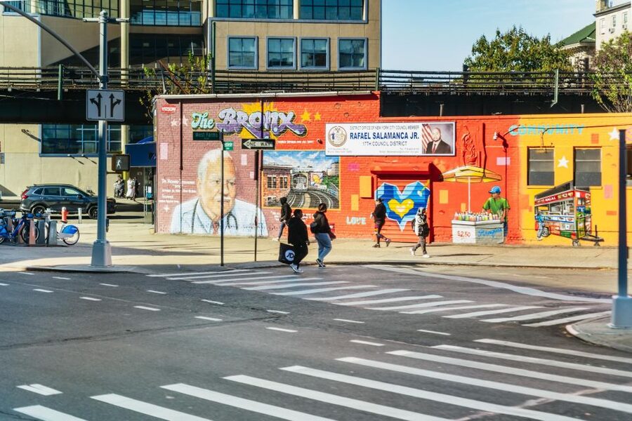NYC: Brooklyn, Bronx, Queens Sightseeing Bus Tour - Williamsburg and the character of Brooklyn