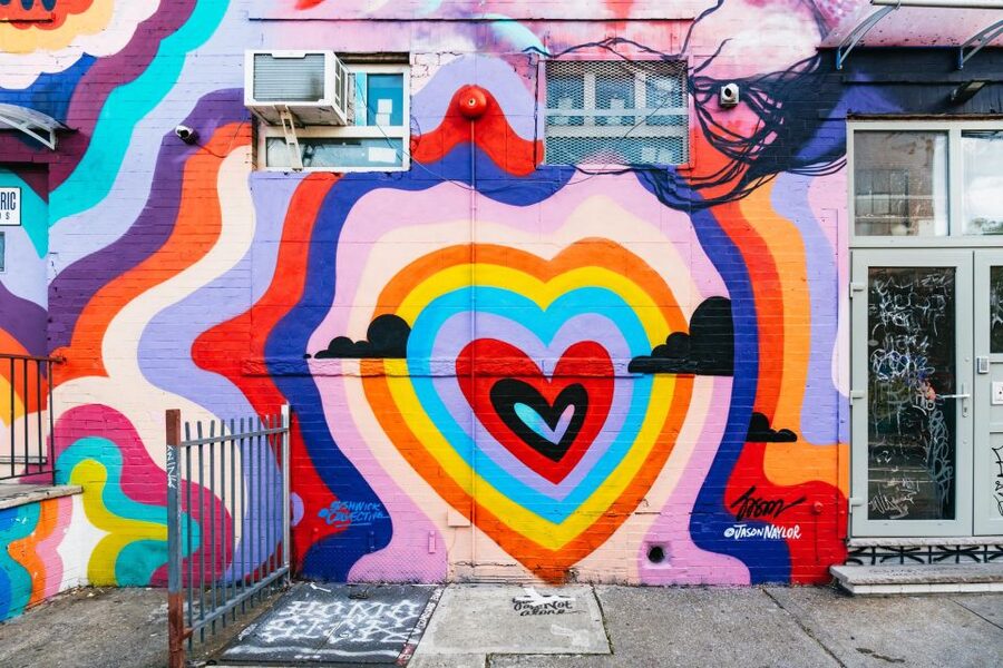 NYC: Brooklyn Graffiti & Street Art Walking Tour in Bushwick - One hour with the Bushwick Collective