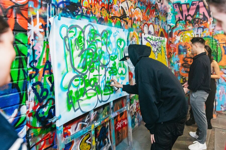 NYC: Brooklyn Graffiti Workshop with Local Artist - The main strengths and the fair warning