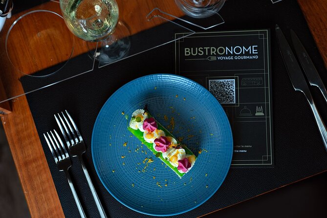 NYC Bustronome Gourmet Sightseeing Lunch Panoramic Bus - A four-course lunch with New York outside the window