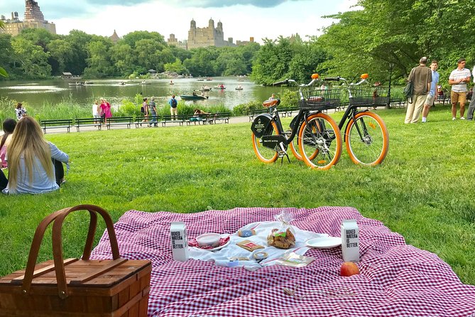 NYC Central Park Bicycle Rentals - What the included gear adds