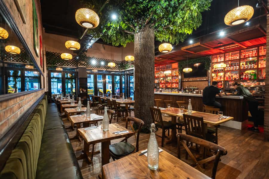 NYC: Central Park Cafe Scenic Lunch & Dinner Experience - A sit-down meal beside Central Park