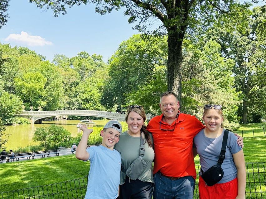 NYC: Central Park Celebrity Homes & Film Spots Pedicab Tour - Celebrity homes and the Upper East Side