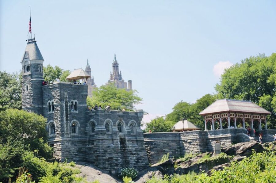 NYC: Central Park Pedicab Highlights Tour - Meeting near Broadway and starting toward Wollman Rink