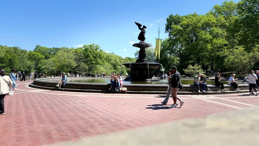 NYC: Central Park Storytelling Pedicab Tour with Theater - Cherry Hill and Bow Bridge