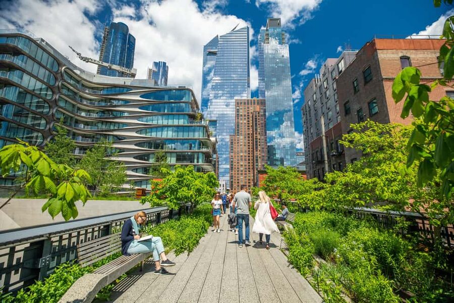 NYC: Chelsea & High Line Tour with Optional Edge Entry - Hudson Yards shows New York looking forward