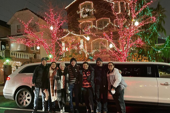 NYC Christmas Lights Tour by Limousine, SUV Or VAN. Dyker Heights - Drivers can shape the whole evening