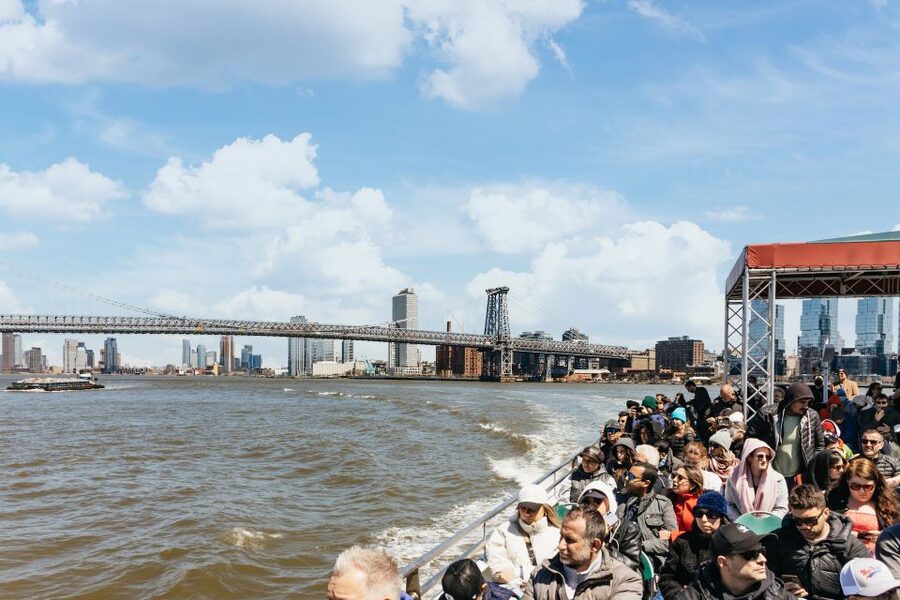 NYC: Circle Line 1.5-Hr Landmarks Skip-The-Box-Office Cruise - The Statue of Liberty photo stop