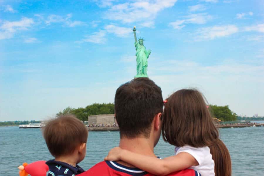 NYC: Circle Line 1-Hr Statue of Liberty Skip-The-Line Cruise - A fast harbor ride with a clear purpose