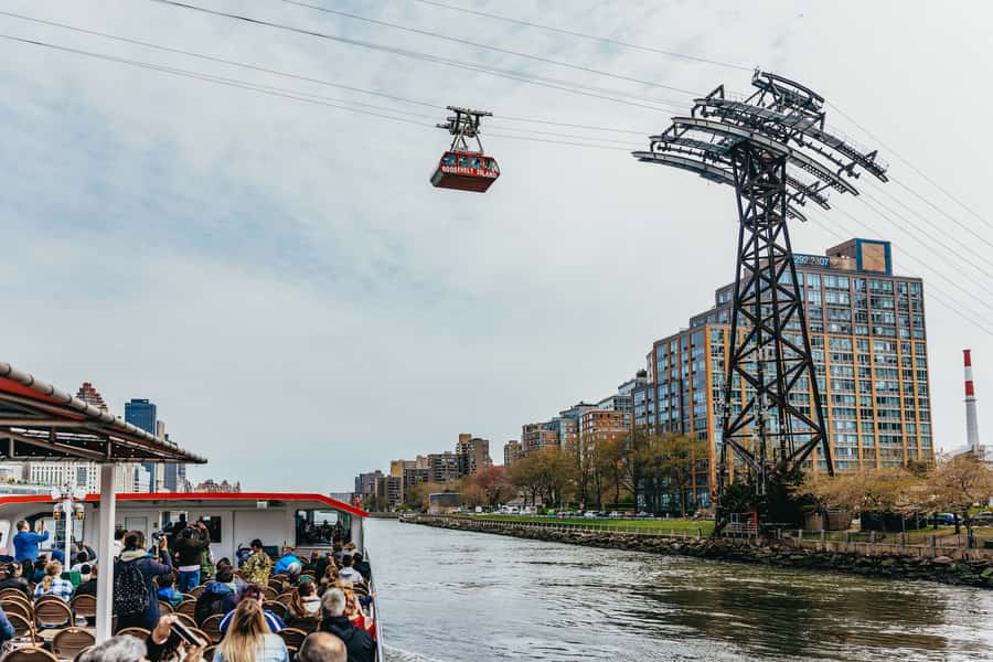 NYC: Circle Line 2.5 Hour Best of NYC Boat Cruise - Lower Manhattan, the Brooklyn Bridge, and South Street Seaport