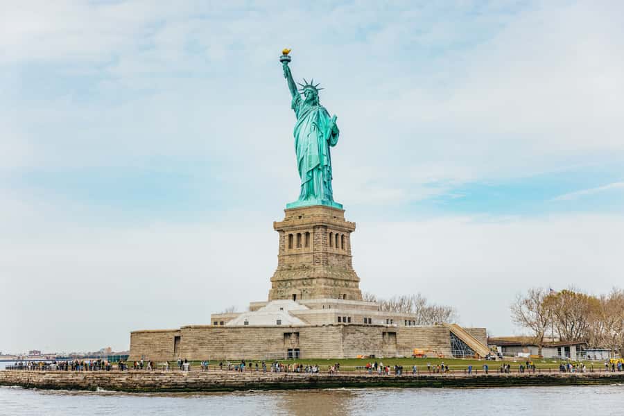 NYC: Circle Line 2.5 Hour Best of NYC Boat Cruise - The East River and the outer boroughs