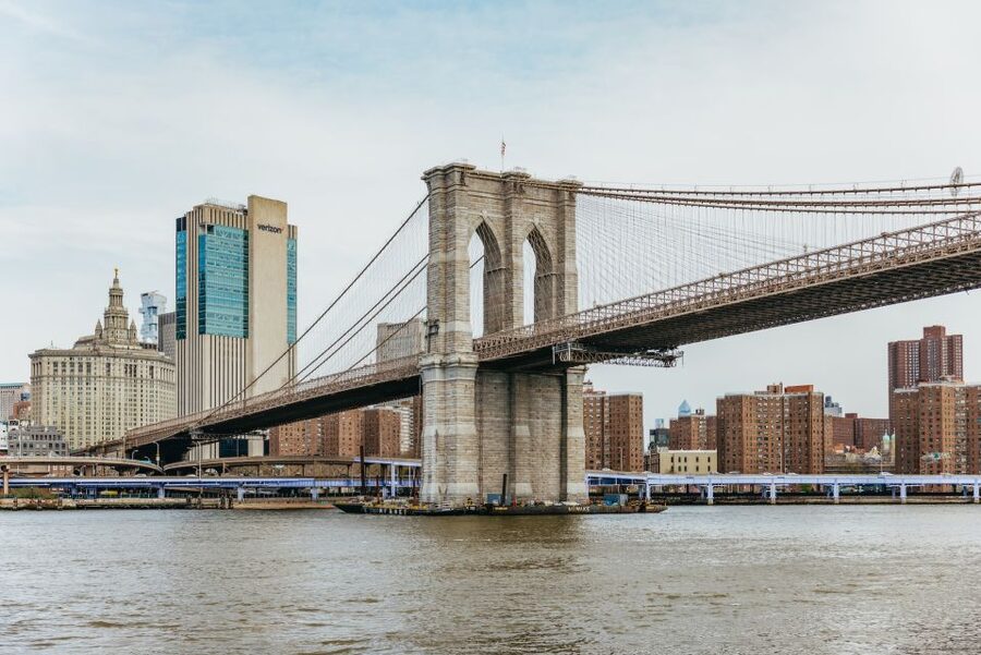 NYC: Circle Line 2.5 Hour Best of NYC Boat Cruise - The Harlem River and the full-circle question