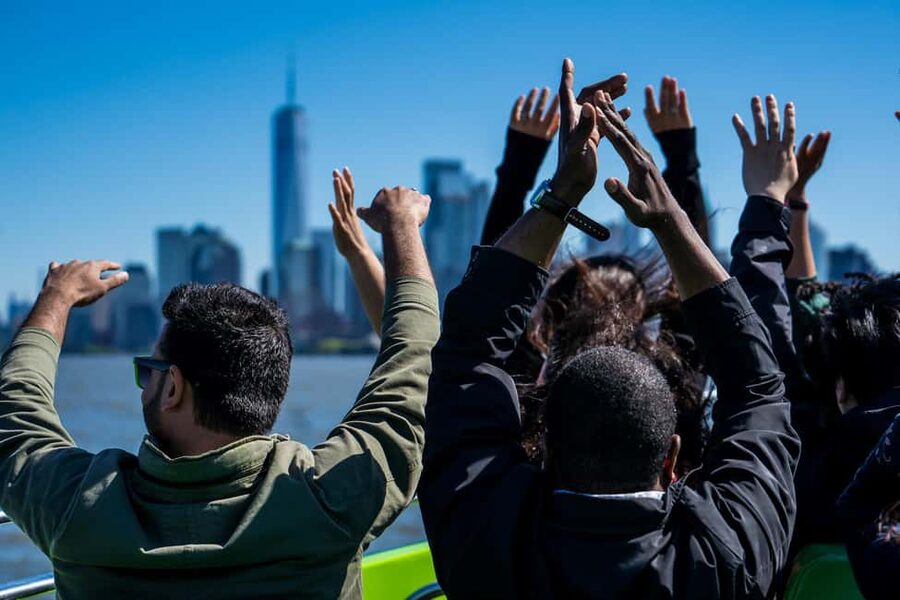 NYC: Circle Line "The Beast" Midtown/Downtown Speedboat Ride - Should you book The Beast?