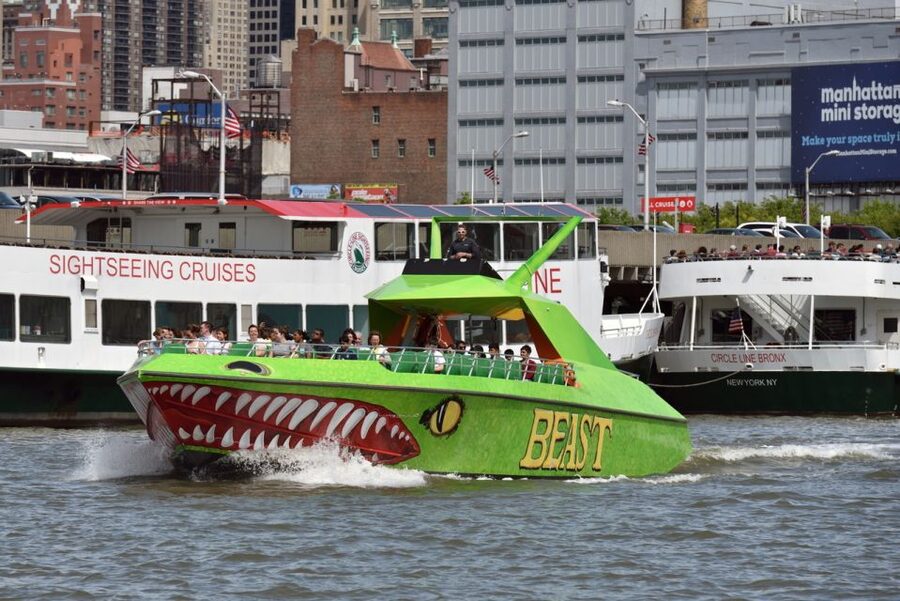 NYC: Circle Line "The Beast" Midtown/Downtown Speedboat Ride - Who will enjoy the ride most?