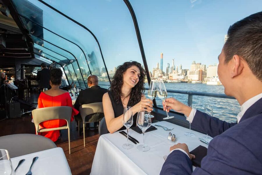 NYC: City Cruises Luxury Brunch, Lunch or Dinner Cruise - Should you book the Bateaux New York dining cruise?
