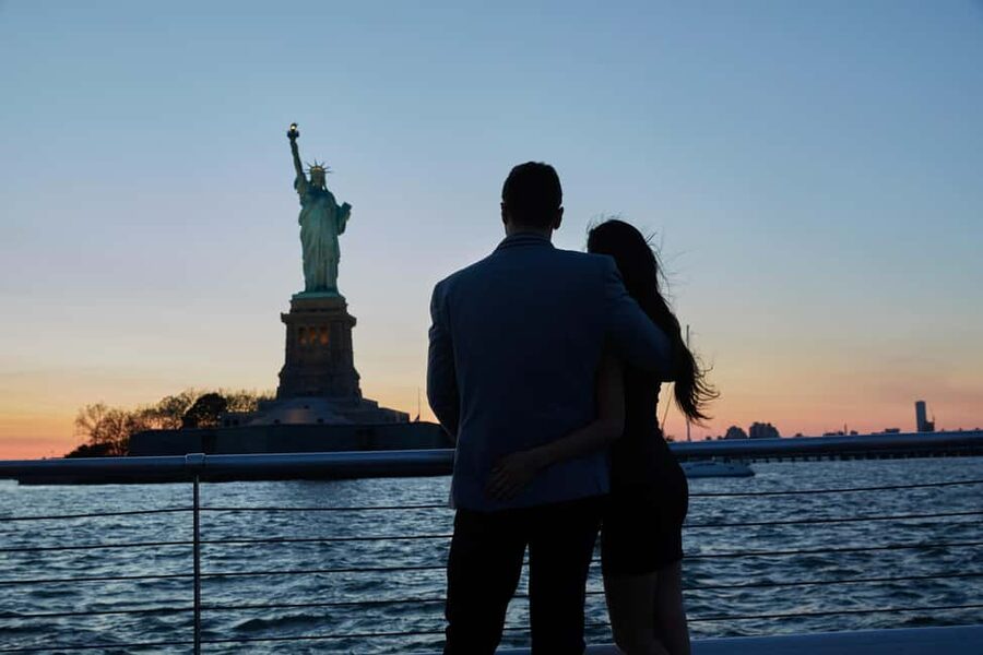 NYC: City Cruises Luxury Brunch, Lunch or Dinner Cruise - Is $112 a fair price?
