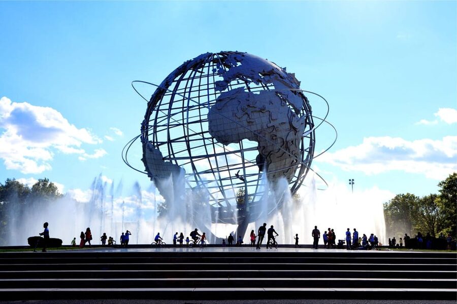 NYC: Contrast Tour Manhattan, El Bronx, Queens & Brooklyn - Who should book this borough tour?