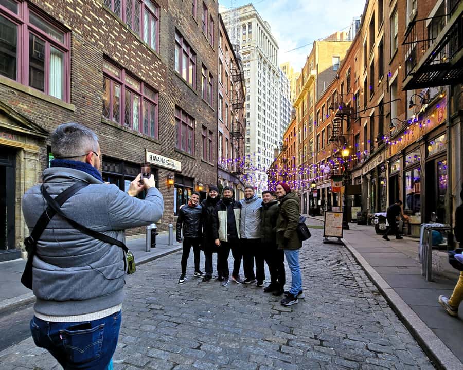 NYC Contrasts Tour: Harlem, Bronx, Bushwick, Queens, and Brooklyn - Who will get the most from this outing