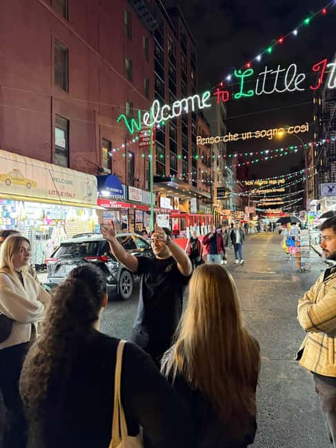 NYC Dark History Tour: Ghosts, Murders & Mafia! - Washington Square Arch and the park’s uneasy stories