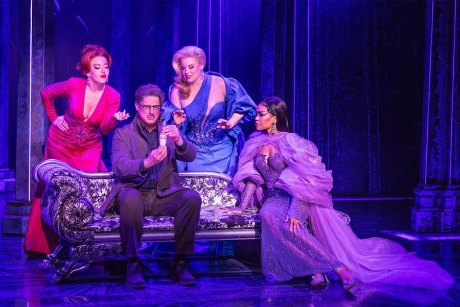 NYC: Death Becomes Her the Musical on Broadway - The Broadway cast is a major reason to go