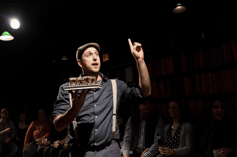 NYC: Drunk Shakespeare Ticket - Live Theatre and Cocktails - The first drinks and the full-service bar