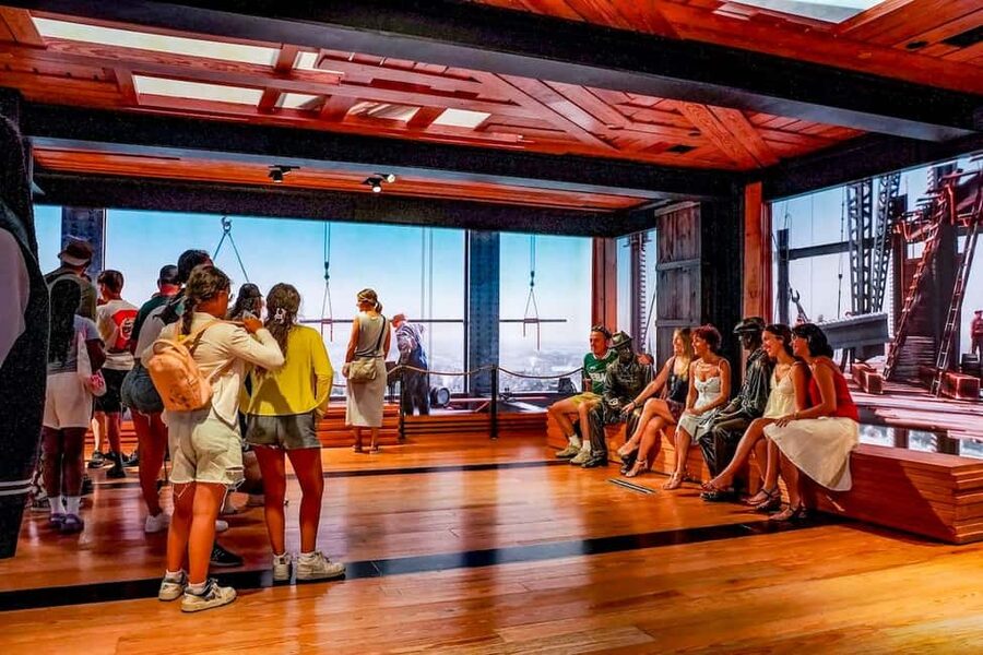 NYC: Empire State Building Express Tickets – Skip the Line - Museum exhibits that make the skyscraper feel real