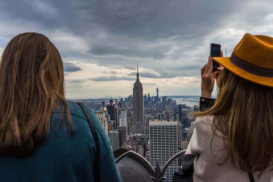 NYC: Empire State Building & Optional Top of the Rock Tour - The 86th-floor observatory and its wide view