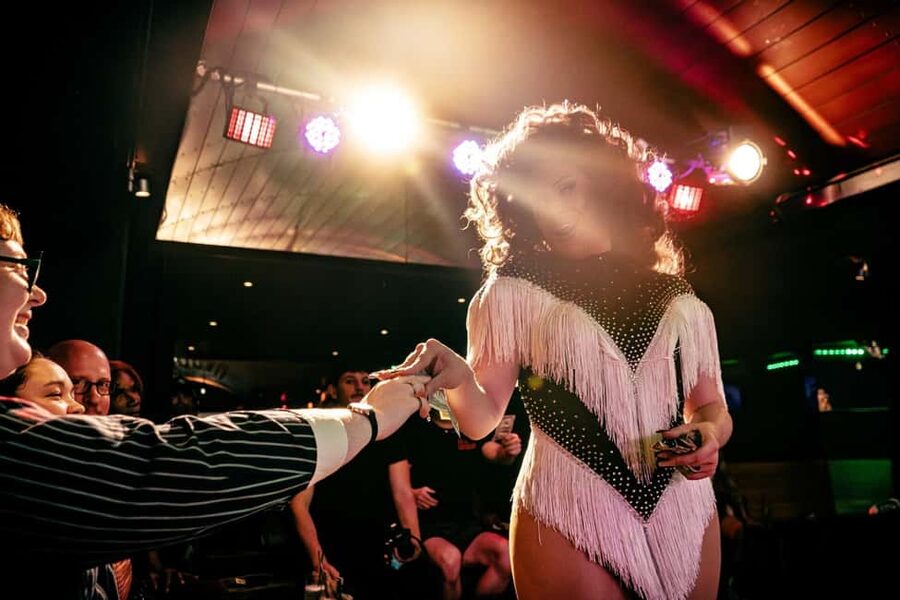 NYC: Fabulous Drag Night Out with a Drag Queen - Who should book this New York night out