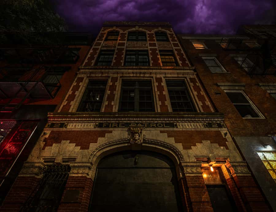 NYC: Ghosts & Ghouls of Greenwich Village Walking Tour - Walking conditions and what to bring
