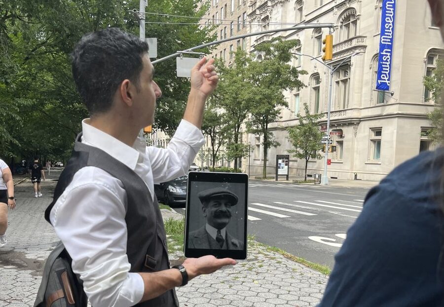 NYC: Gilded Age Mansions Guided Tour - Group size, accessibility, and timing