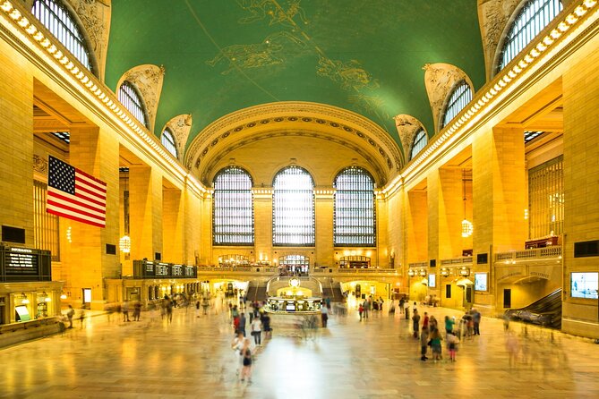 NYC Grand Central Terminal Self-Guided Walking Tour - The Main Concourse and the famous ceiling