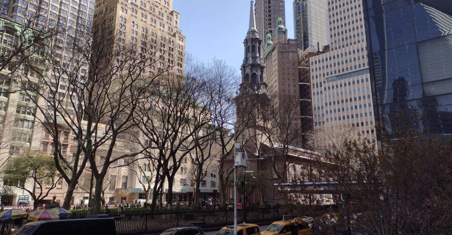 NYC: Gray Line Guided 5 Hour Manhattan Premium Bus Tour - The Staten Island Ferry is the main included ride