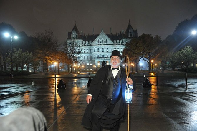 NYC Greenwich Village Ghost Tour - The Washington Square Arch and the nearby streets