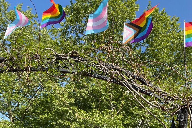 NYC Greenwich Village LGBTQ+ History And Food Tour - Stonewall National Monument and the End of the Walk
